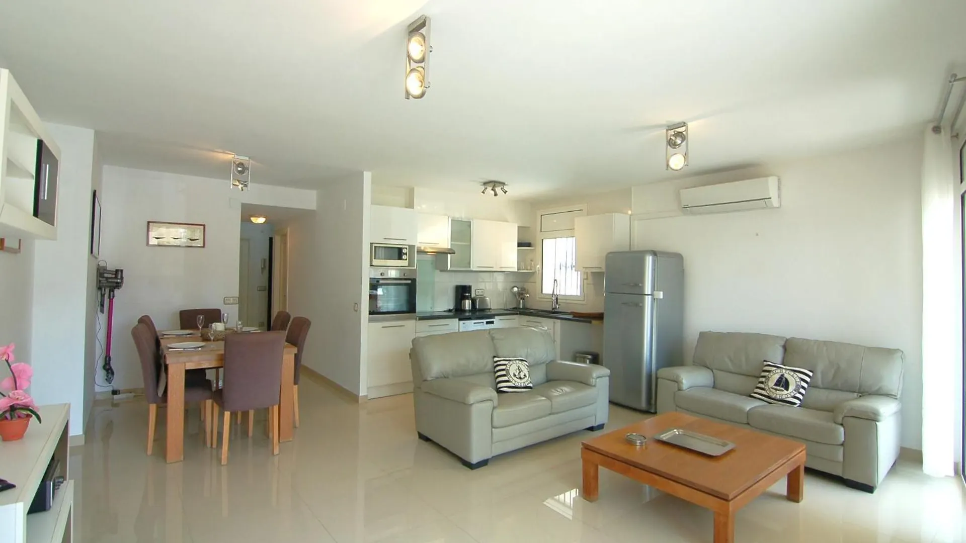 Apartment Rnet - Caballito De Mar Empuriabrava